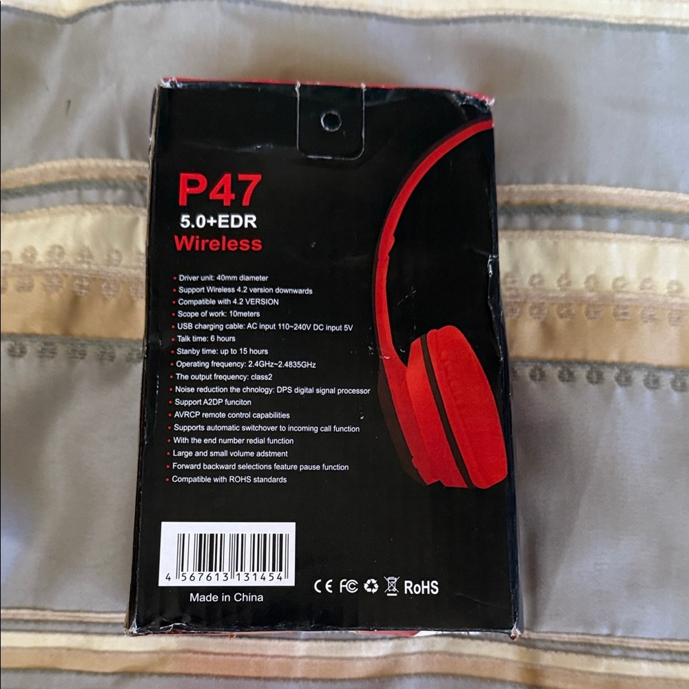Red Wireless Headphones P47 new with box box has some damage